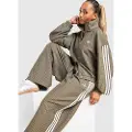 Adidas Pantalon à pince olive / blanc