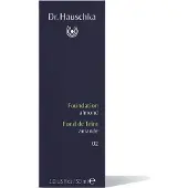 Dr. Hauschka Foundation 02 Almond 30 ml