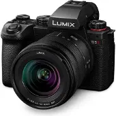 Panasonic Lumix DC-S5 II + 20-60 mm f/3.5-5.6
