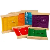 Bigjigs Cadre de fermeture et de bouton en bois - Jouets Montessori
