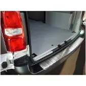 Avisa Protection de bord de coffre Peugeot Traveller 2016- (pare-chocs plastique, porte tournante)