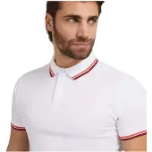 GUESS (92, 0) Pique
