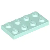 LEGO : 50 plaques de 2 x 4 dans l'eau chaude