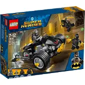 LEGO DC Universe Super Heroes Batman : Attaque des Talons, 76110