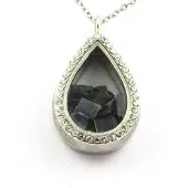 Bijoux Pierres et Minéraux. Collier Kyanite brut. Modèle goutte.