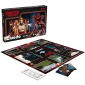 Winning Moves CLUEDO – Stranger Things – Jeu de société – JEUX DE HASARD – De 2 à 6 joueurs – À partir de 15 ans