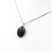 Bijoux Pierres et Minéraux. Collier Saphir. 15.66 ct. Afrique.