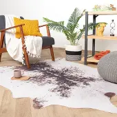 FRAAI Peau de vache | Bovine Blanc/Brun Foncé | 155x190cm | Blanc | Forme libre | Tapis
