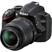 Nikon D3200 SLR Numérique avec Kit Objectif 18-55mm VR II - Noir (24.2 MP) 3.0 inch LCD