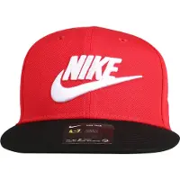 Nike Chapeau 'TRUE LIMITLESS' rouge / noir / blanc