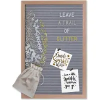 GADGY Letterbord Grijs Vilt met Houten lijst - 30x45cm - Inclusief 570 Kleuren Letters en 100 Icoontjes - Wanddecoratie Woonkamer - Leuk Cadeau - Verjaardagscadeau