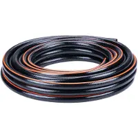 Black & Decker BLACK+DECKER Tuyau d'Arrosage 15M ¿13MM - PVC Durable - Arrosage de Jardin, Lavage de Voiture, Remplissage de Piscine - Convient à Tout Robinet Standard - Noir/Orange