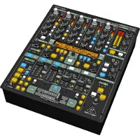 Behringer DDM4000 Digital Pro Mixer