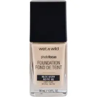 wet n wild Fond de teint Photofocus - 363C Nude Ivory