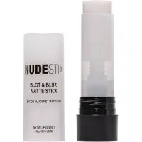 Nudestix Blot & Blur Matte Stick stick correcteur pour un look parfait 10 g