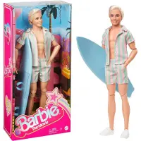 Barbie Poupée The Movie Ken portant un ensemble de plage à rayures pastel