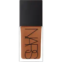Nars Fond de teint illuminateur Light Reflecting pour un look naturale couleur THE SERENA 30 ml