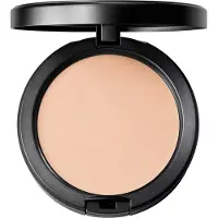 MAC Studio Fix Powder plus foundation