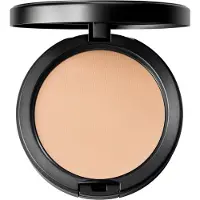 MAC Studio Fix Powder plus foundation