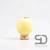 Season Inspired Decoration Vase décoratif saisonnier « uf » avec pieds 7,5 x 7,5 x 10 cm jaune