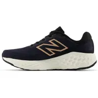 New Balance Chaussure de course 'Evoz v4' nude / noir
