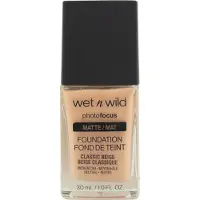 wet n wild Fond de teint liquide matifiant Photo Focus Beige Désert 30 ml