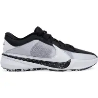 Nike Sneakers DX4985-101 in Multicolored color size 43