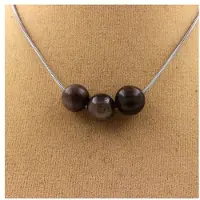 Bijoux Pierres et Minéraux. Collier 3 perles Saphir de Mogok, Birmanie, Myanmar 8 mm Chaine en acier inoxydable.