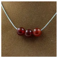 Bijoux Pierres et Minéraux. Collier 3 perles Agate Rouge 8 mm Chaine en acier inoxydable.