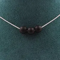 Bijoux Pierres et Minéraux. Collier 3 perles Onyx noir mat 8 mm. Chaine en acier inoxydable Collier femmes, hommes. Taille personnalisable.