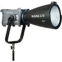 Nanlux Evoke 600C Projecteur Nebula 8 couleurs