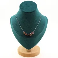 Bijoux Pierres et Minéraux. Collier 5 perles Agate fuchsia et marron 8 mm. Chaine en acier Collier femmes, hommes. Taille personnalisable.