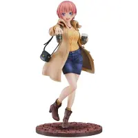 Good Smile Company Pvc 1/6 Ichika Nakano Date Style 27 Cm Figure Beige