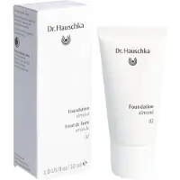 Dr. Hauschka Fond de Teint 02 Almond 30 ml