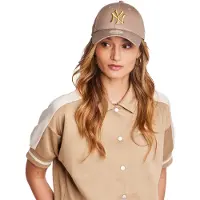 New Era Metallic Logo 9forty New York Yankees Cap Beige