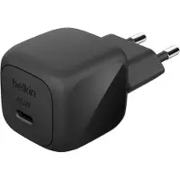Belkin WCA013kqBK Universel Noir Secteur Charge rapide Intérieure