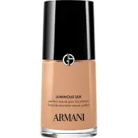 Giorgio Armani Luminous Silk Foundation 2026 fond de teint illuminateur teinte 5.5 30 ml