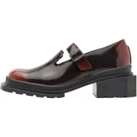 Dr. Martens Chaussure basse 'Maybole' rouge cerise / noir
