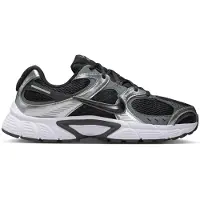 Nike Baskets basses 'V5 RNR' gris foncé / noir / argent