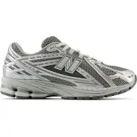 New Balance Baskets basses '1906' gris / argent