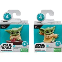 Star Wars Les Mandaloriens PVC-Sammelfigur : L'enfant Grogu (Baby Yoda) Marche sur la neige (6 cm)