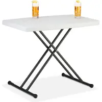 Relaxdays Table de camping , pliable, dimensions : 71 x 78 x 49 cm, plastique, acier, hauteur réglable, pour 2 personnes, table de jardin, blanche