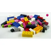 LEGO Set de démarrage : 64 briques de différentes tailles et couleurs