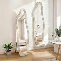 Fortuna Lai Miroir de corps 160 x 50 cm, miroir à poser en forme de vague, miroir mural, miroir au sol pour chambre à coucher, entrée, couloir, cadre en bois enveloppé de flanelle - Blanc