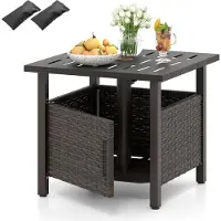 StarTech.com Table d'appoint d'extérieur - Table de jardin en rotin/osier - Résistante aux intempéries - Avec trou pour parasol - Pour balcon et jardin - Taille compacte - Marron