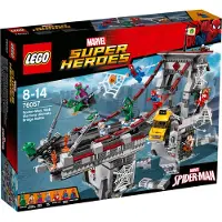 LEGO Marvel Super Heroes 76057 Spider-Man : Le combat suprême sur le pont des Web Warriors