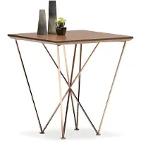 Xl Moebel Gmbh Une table d'appoint pour tous ceux qui apprécient la combinaison du style et du confort.