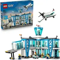 LEGO City L'Aéroport et l'Avion, Jeu de Construction, 60502, 9 Minifigurines, Garçon ou Fille 8 ans et Plus
