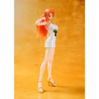 Tamashii Nations One Piece Zero - Nami Film Gold Edition