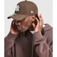 New Era Casquette A-Frame à coutures contrastées MLB New York Yankees - Marron, Marron